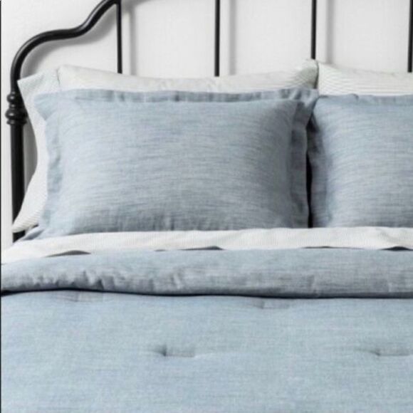 Twin Hearth & Hand blue twill comforter set - Picture 2 of 3